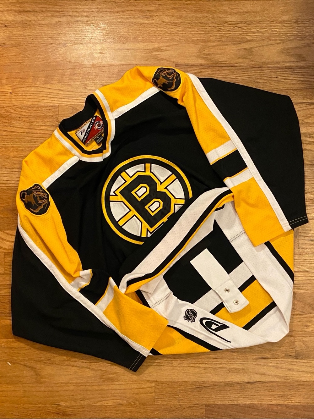 Vintage Boston Bruins Pro Player Center Ice Authentic Hockey Jersey
